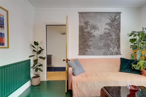 34 Cobden Road, Worthing, BN11 4BD