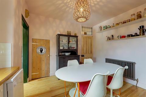 34 Cobden Road, Worthing, BN11 4BD