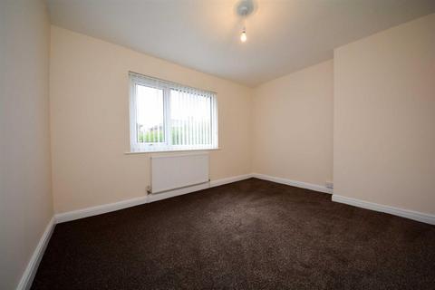 3 bedroom semi-detached house to rent, Sycamore Avenue, Beech Hill, Wigan, WN6 8NH
