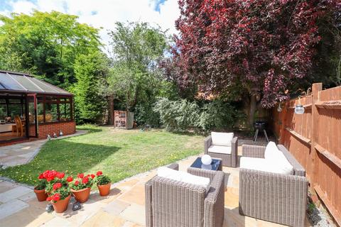 7 Angora Way, Fleet, GU51 2UA