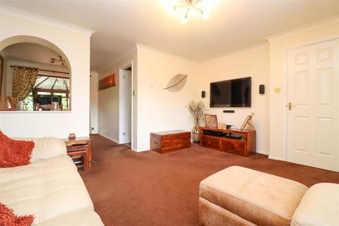 7 Angora Way, Fleet, GU51 2UA