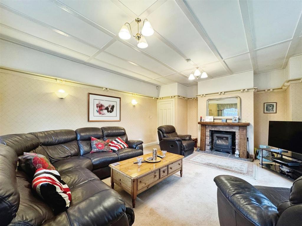 Living room (2)