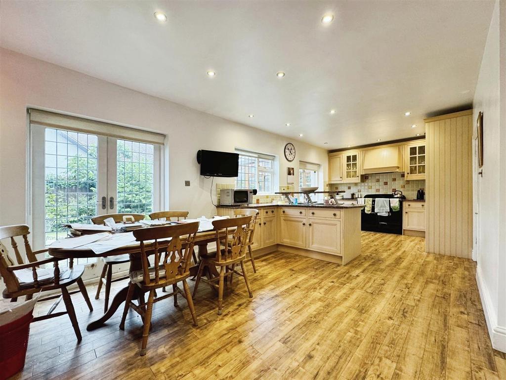 Kitchen diner