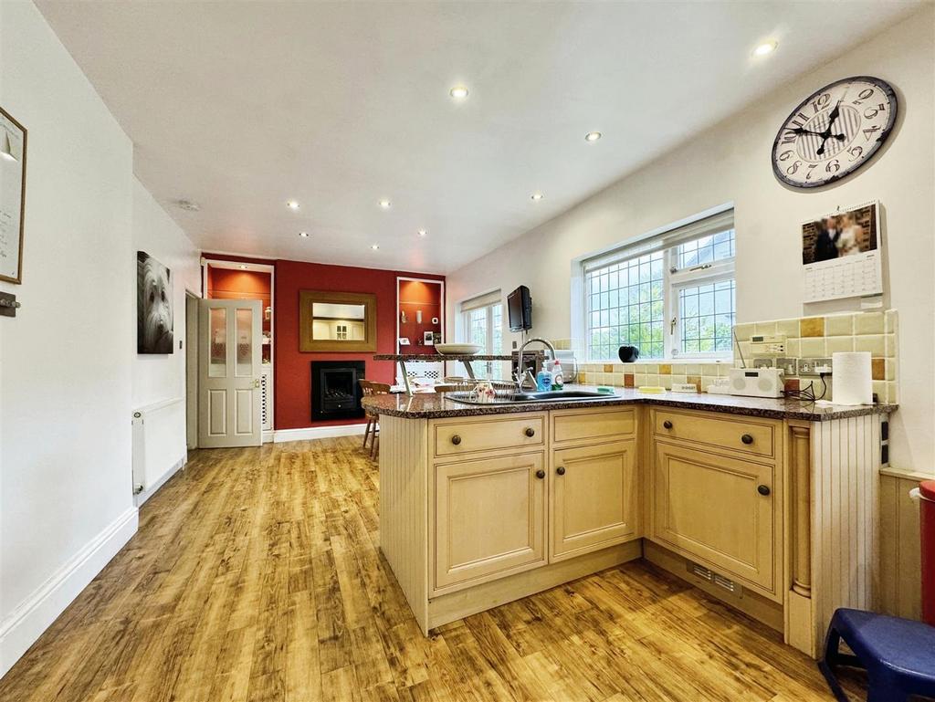 Kitchen diner (3)