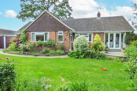 3 bedroom bungalow for sale, Oak Bank, Chapel Lane, Cradley, Herefordshire, WR13 5HX