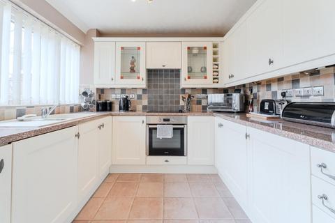 3 bedroom semi-detached house for sale, Tipton Road, Woodsetton
