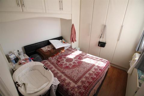 1 bedroom flat to rent, Heath Road, Hounslow