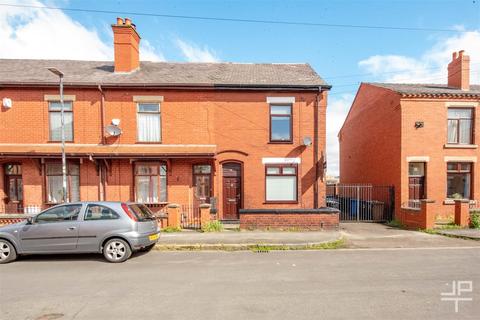 2 bedroom terraced house to rent, Clifton Street, Leigh WN7