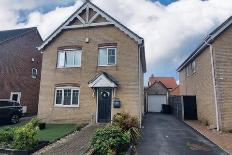 4 bedroom detached house for sale, Lumsden Close, Bradwell