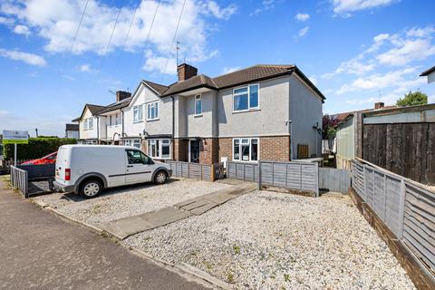 17 Lyndhurst Road, Reigate, RH2 8JW