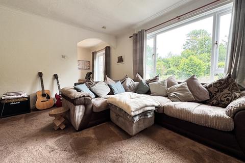 3 bedroom detached bungalow for sale, Aberdare CF44