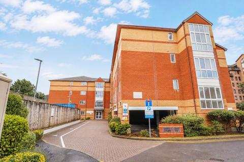 2 bedroom retirement property for sale, Birnbeck Court - Secure Retirement Block