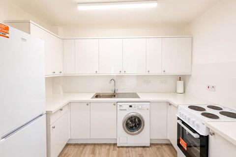 2 bedroom retirement property for sale, Birnbeck Court - Secure Retirement Block