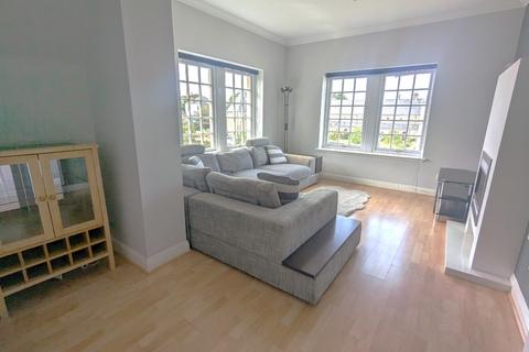 3 bedroom flat to rent, Mount Alvernia, Liberton, Edinburgh, EH16