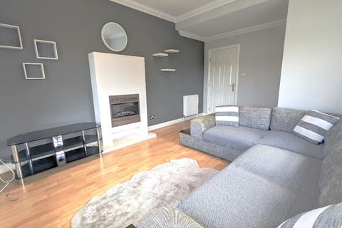 3 bedroom flat to rent, Mount Alvernia, Liberton, Edinburgh, EH16