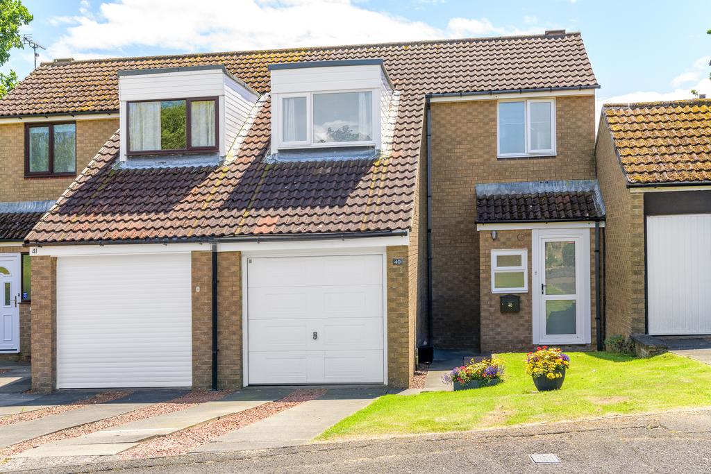 Alnwick NE66 3 bed semidetached house for sale £190,000