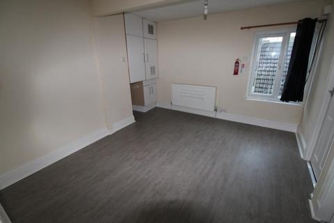 1 bedroom flat to rent, St Andrews Street, Mildenhall, Suffolk, IP28