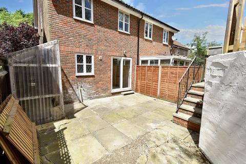 3 bedroom semi-detached house for sale, Meadow Grove, Ashford TN25