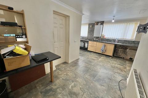 15 Gregory Avenue, Blackpool, FY2 9DR