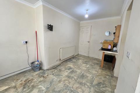 15 Gregory Avenue, Blackpool, FY2 9DR