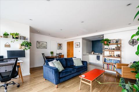 2 bedroom maisonette for sale, Bacon Street, Bethnal Green, E2