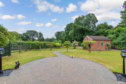 3 bedroom detached house for sale, Lucks Hill, West Malling, Kent