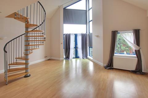 3 bedroom flat for sale, St. James Court, Edison Road, Bromley