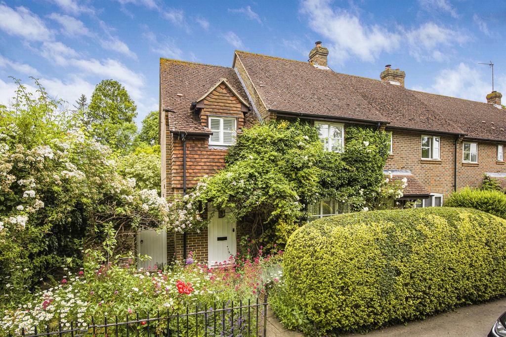 The Street, Ewelme, Ox10 3 Bed Semi-detached House - £495,000