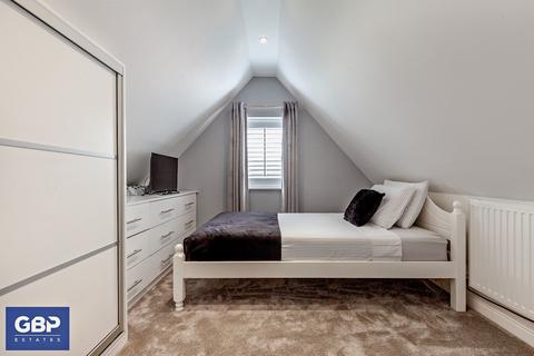 9 Foxglove Road, Rush Green, Romford, RM7 0YW