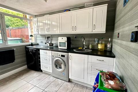 10 Beech Hurst, Birmingham, B38 8NX