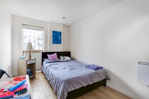 2 bedroom flat for sale, Bassett House, Wimbledon, SW19