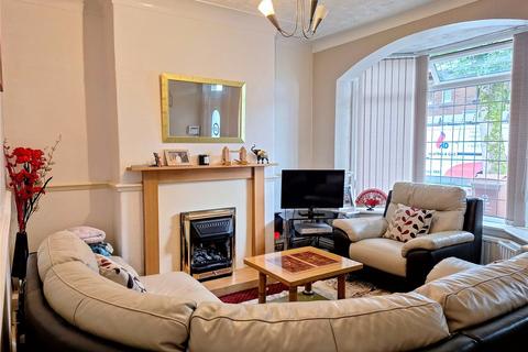 3 bedroom terraced house for sale, Hollinhall Street, Clarksfield, Oldham, OL4