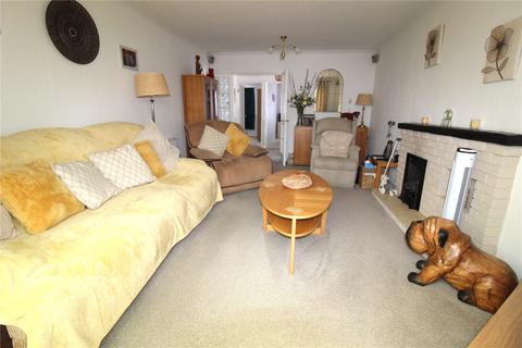 2 bedroom bungalow for sale, Highcliff Crescent, Rochford, Essex, SS4