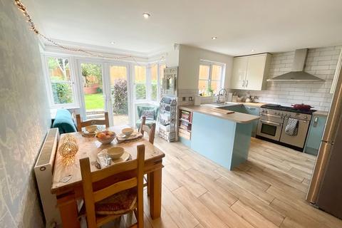 8 Bentley Close, Stone, ST15 8ZW
