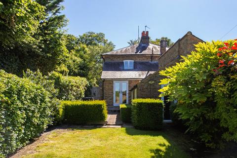 4 Bankside Down, Rickmansworth, WD3 4EJ
