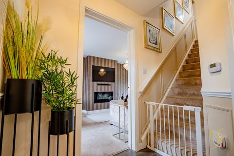57 Deane Drive, Whittington, Worcester, WR5 2SR