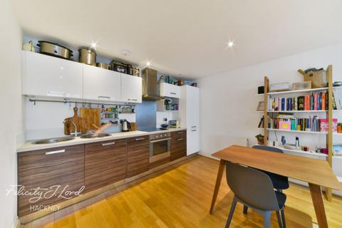 1 bedroom flat for sale, Paradise Park, Lea Bridge Road, Clapton, E5