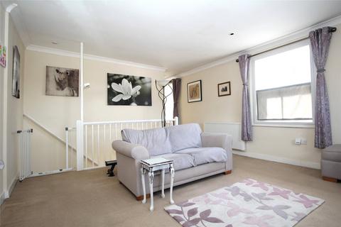 2 bedroom maisonette for sale, Market Street, Alton, Hampshire, GU34
