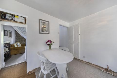 2 bedroom cottage for sale, Middle Street, Isham, NN14
