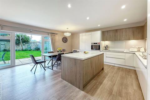 4 bedroom detached house for sale, Langford Close, Climping, West Sussex