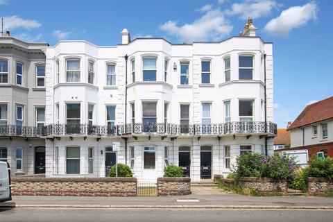 2 bedroom ground floor flat for sale, Brighton Road, Worthing BN11 2ES