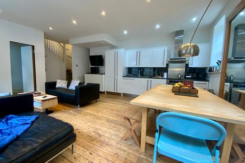 3 bedroom end of terrace house for sale, Ship Street Gardens, Brighton, BN1