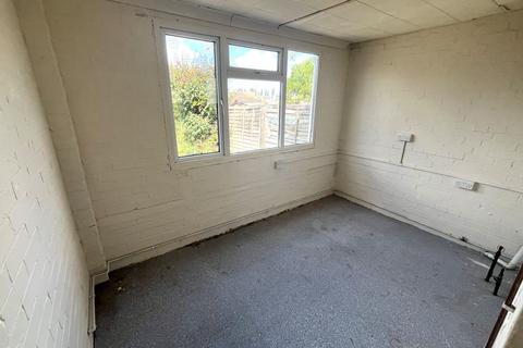 37 Fairway, Chatteris, PE16 6SX