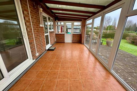 2 bedroom detached bungalow for sale, Holts Lane, Donington Le Heath, LE67