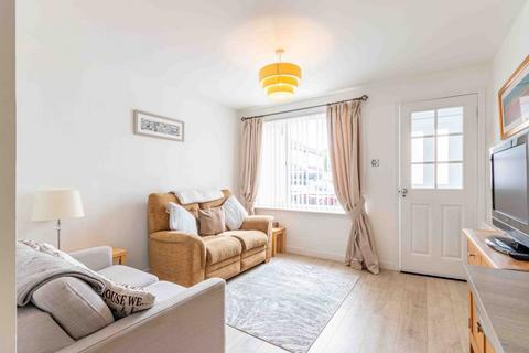 1 bedroom flat to rent, 2474L – Gyle Park Gardens, Edinburgh, EH12 8NQ
