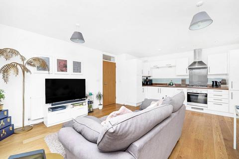 1 bedroom flat for sale, London E3