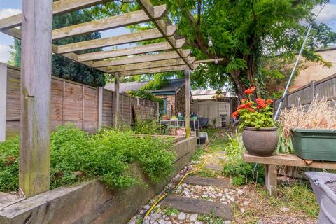 6 Milton Place, Gravesend, DA12 2BT
