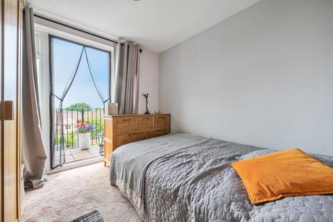 3 bedroom flat for sale, Grove Road,  North Finchley,  N12