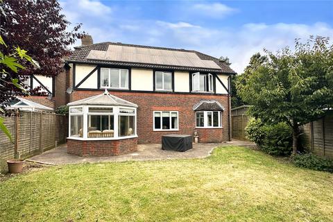4 bedroom detached house for sale, Hutchinson Close, Rustington, Littlehampton, West Sussex