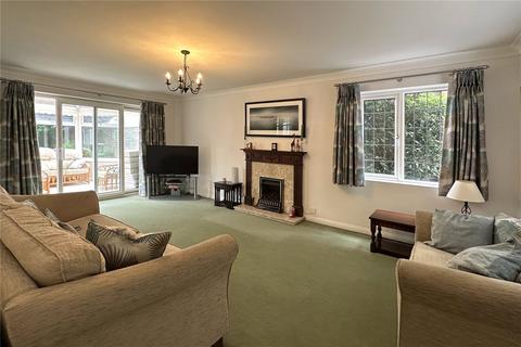 4 bedroom detached house for sale, Hutchinson Close, Rustington, Littlehampton, West Sussex